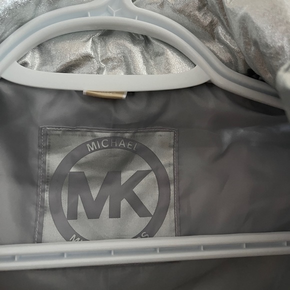 Michael Kors Silver Puffer Vest - Picture 4 of 16